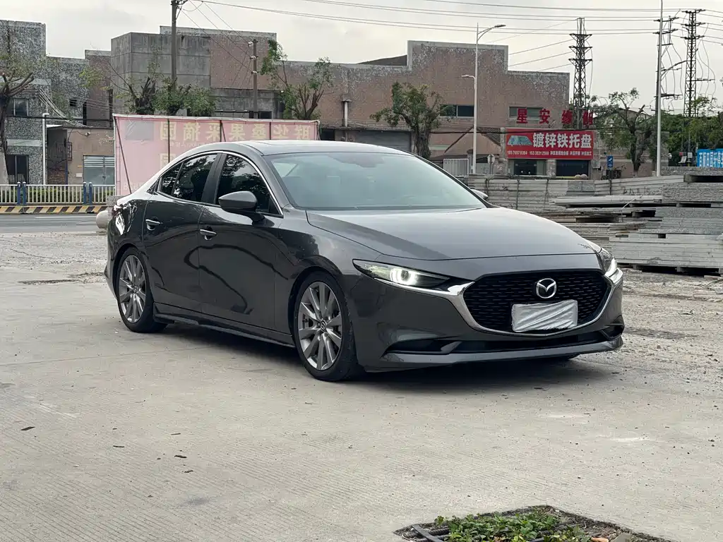 MAZDA 3 ANGKESAILA