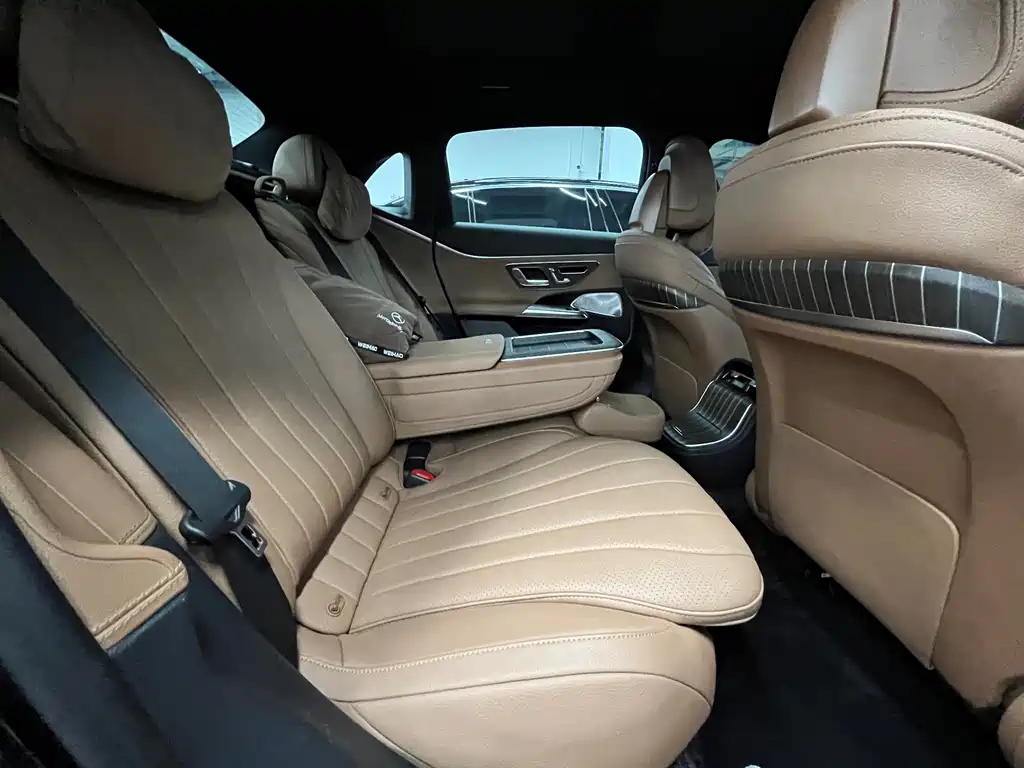 Mercedes-Benz E-Class E 2024 E 300 L Luxury Sport