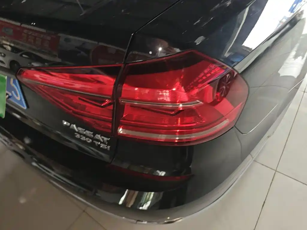 Volkswagen Passat — миниатюра 8