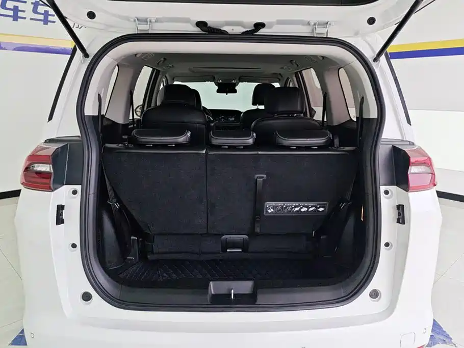 GAC Motor Trumpchi M6 — миниатюра 4
