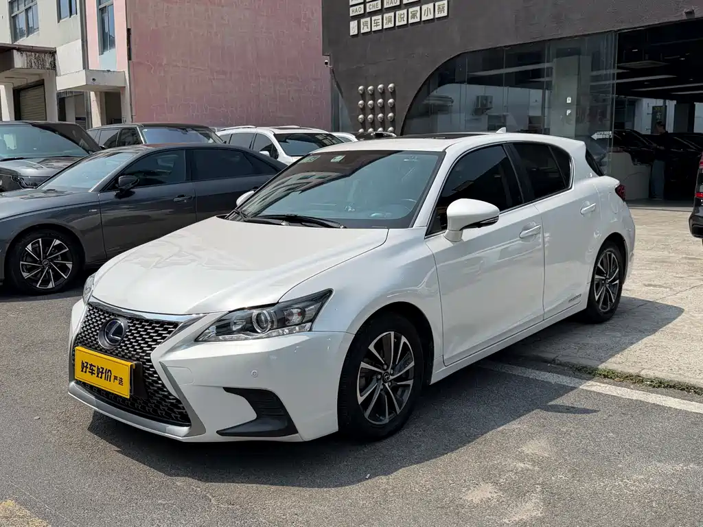 LEXUS CT