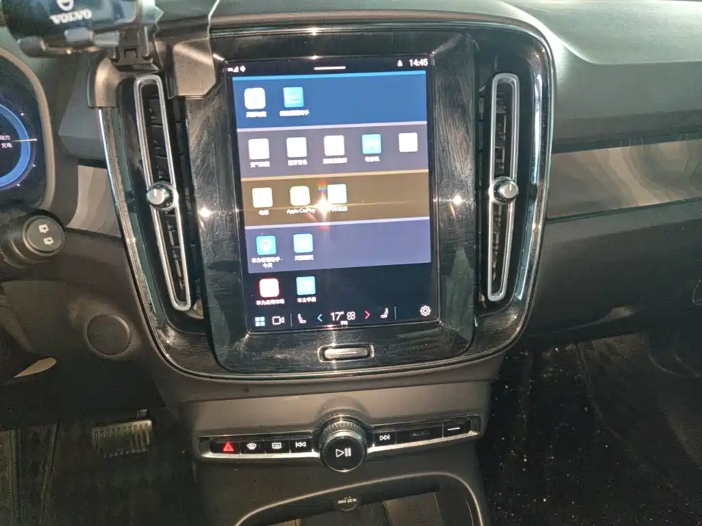 Volvo XC40 NEV — миниатюра 13