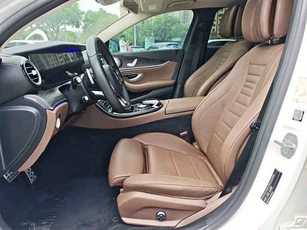 Mercedes-Benz E-Class — миниатюра 19