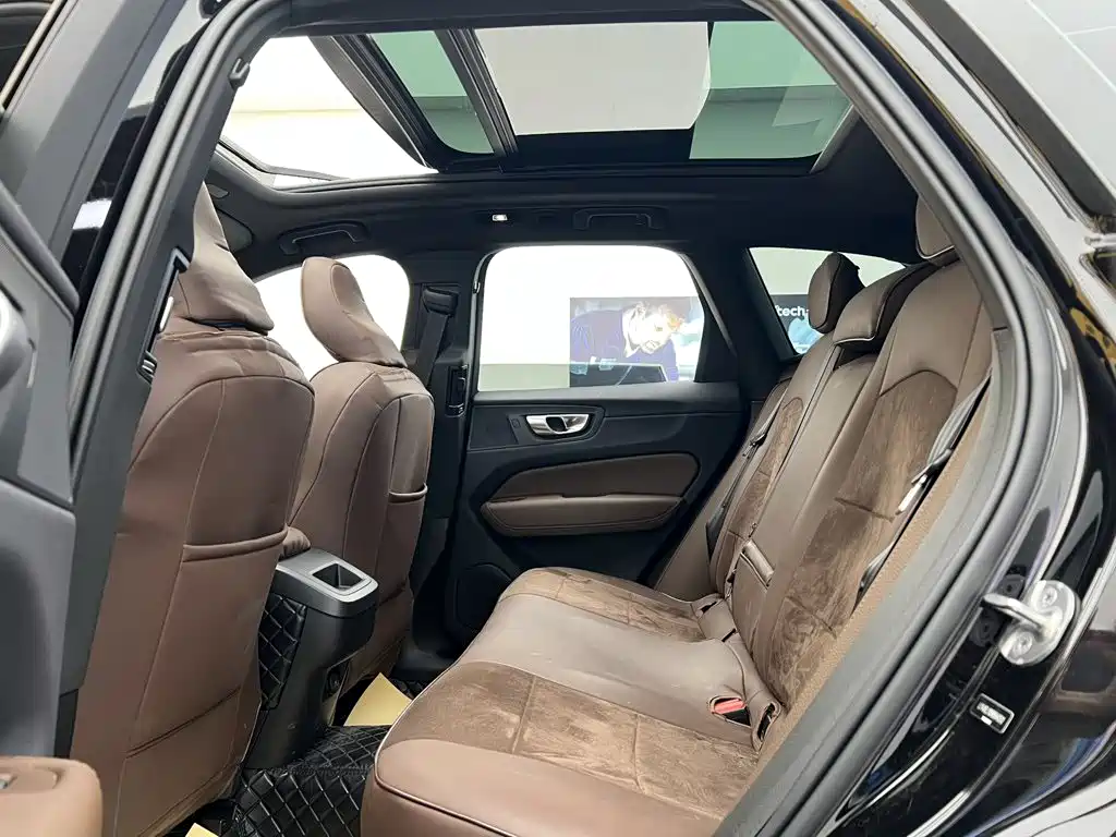Volvo XC60 — миниатюра 21