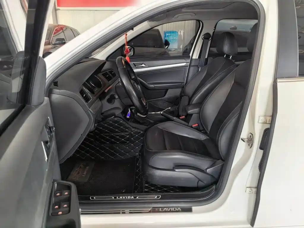 Volkswagen Lavida — миниатюра 15