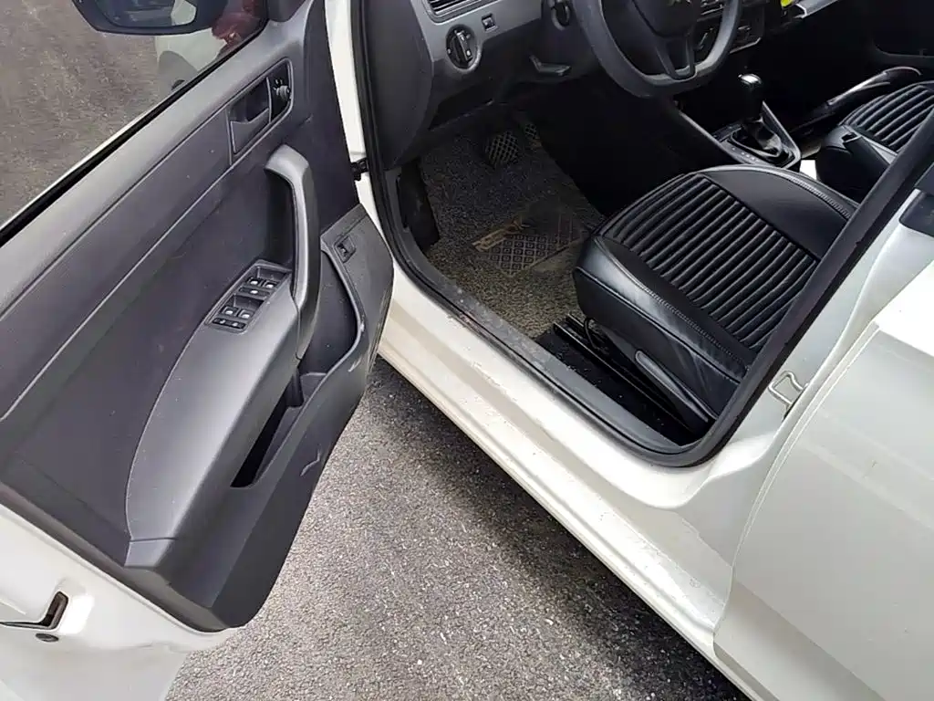 Volkswagen Santana — миниатюра 16