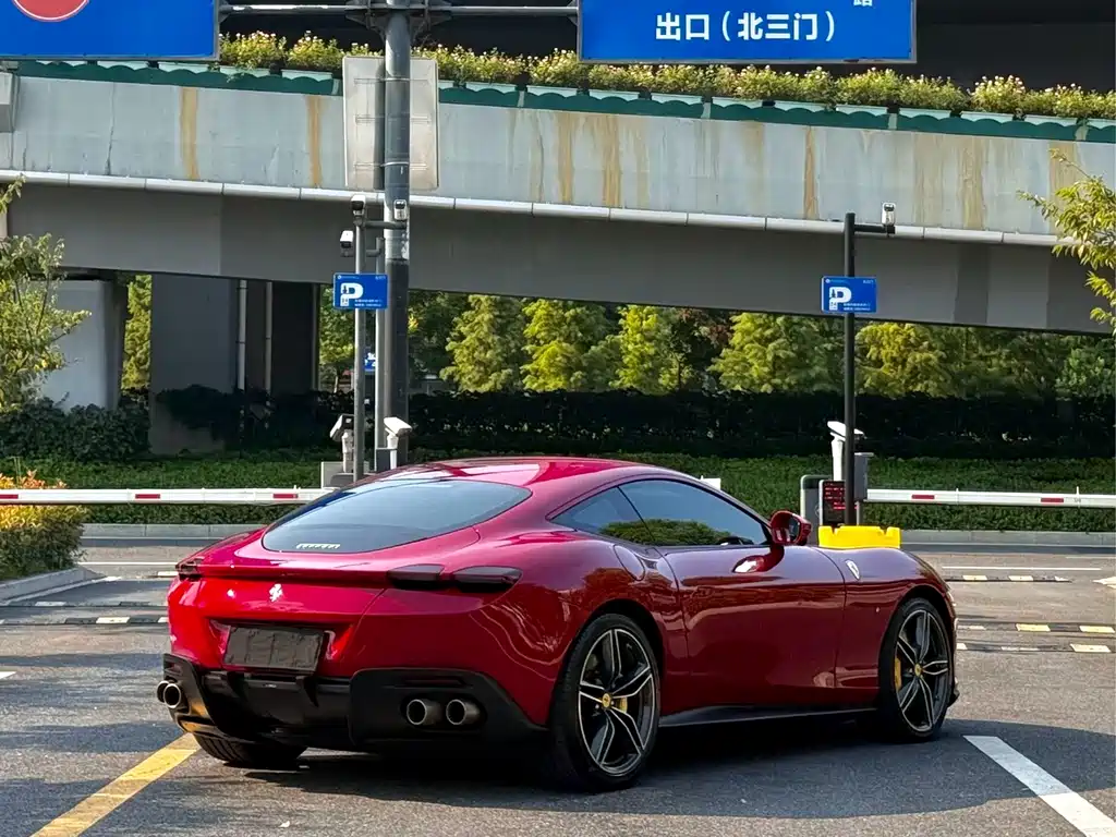 Ferrari Roma — миниатюра 7