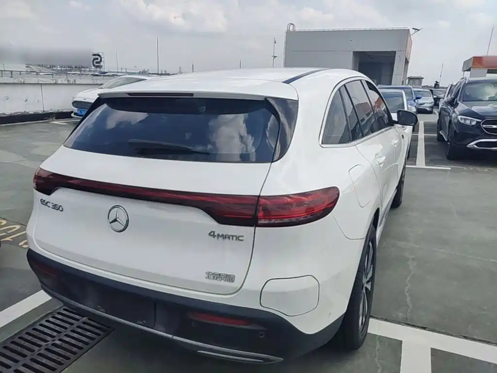Mercedes-Benz EQC — миниатюра 7