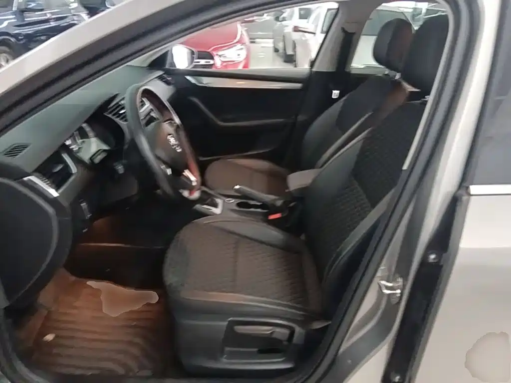 Skoda Octavia — миниатюра 15