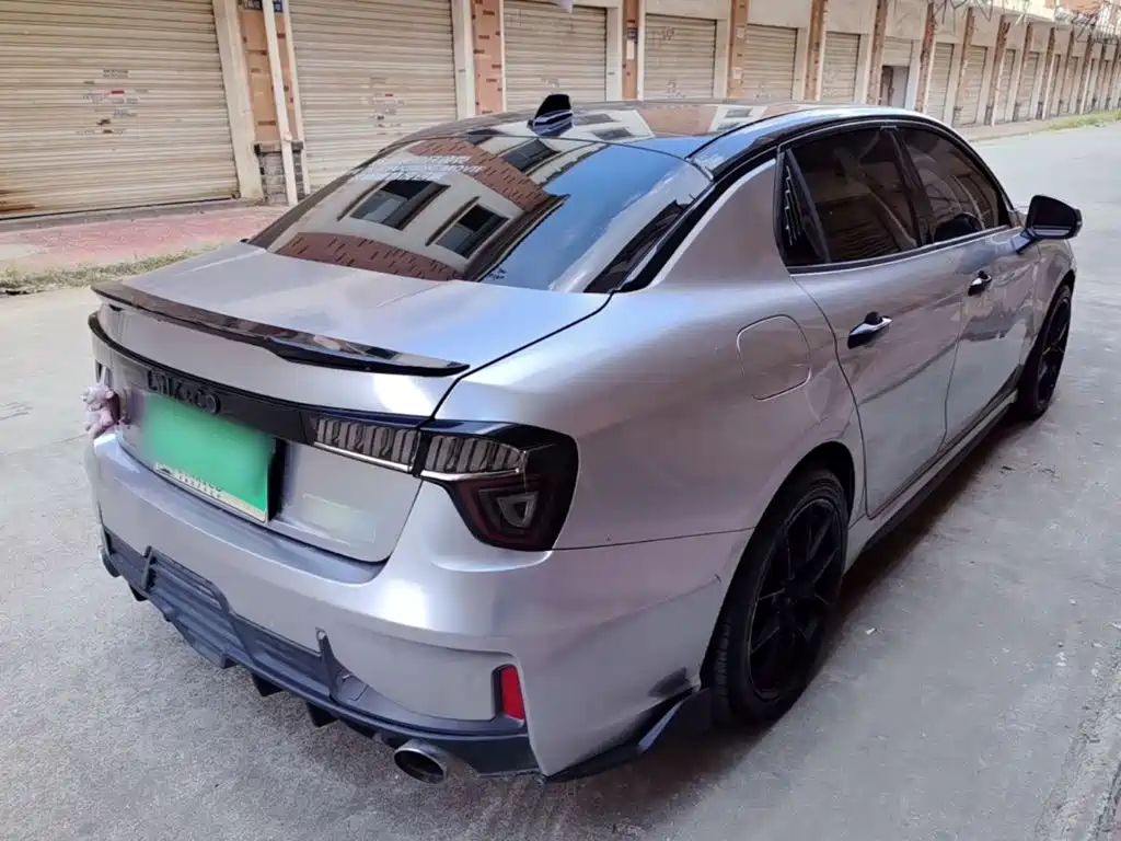 Lynk & Co 03 — миниатюра 7