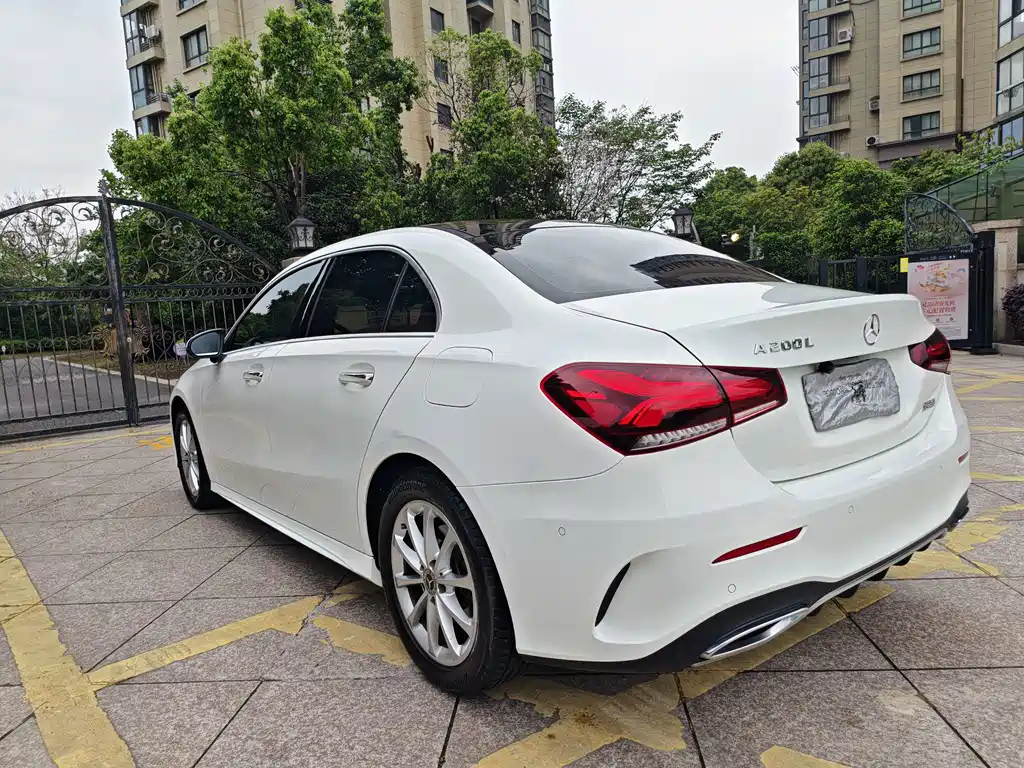 Mercedes-Benz A-Class — миниатюра 12