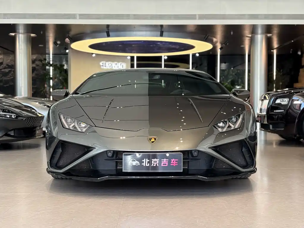 LAMBORGHINI HURACÁN