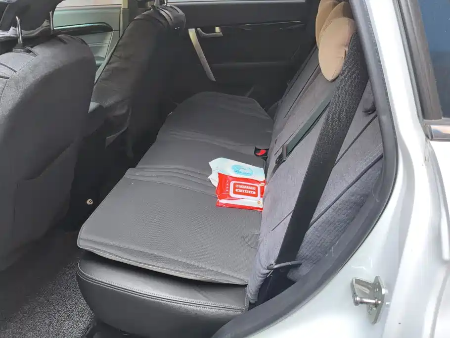 Chevrolet Captiva — миниатюра 11