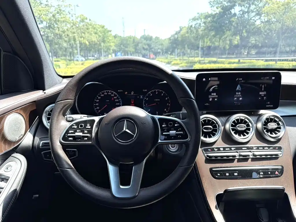 Mercedes-Benz GLC 2020 GLC 260 L 4MATIC Luxury