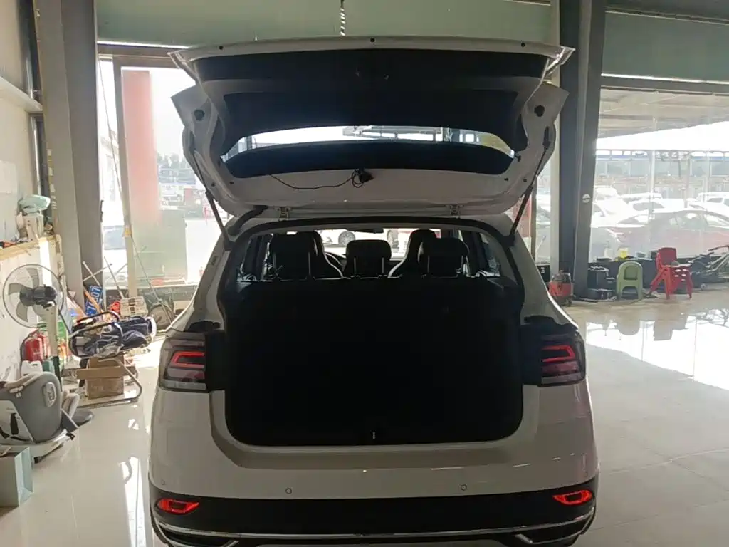 Volkswagen T-Cross — миниатюра 19