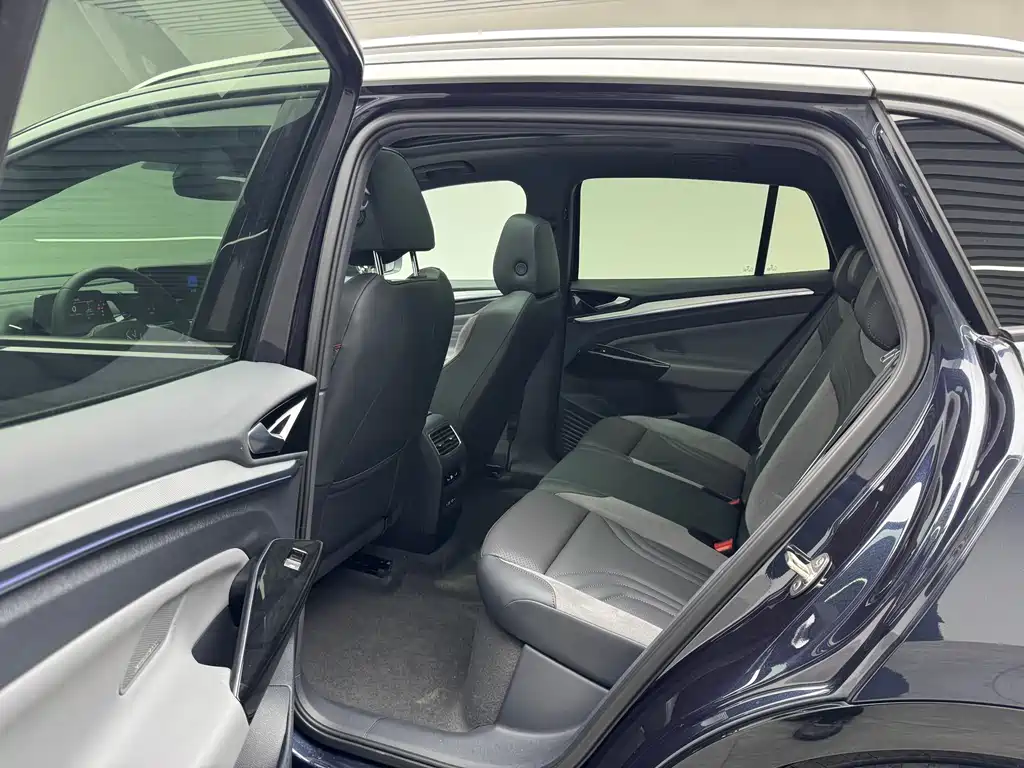 VOLKSWAGEN ID.4 CROZZ