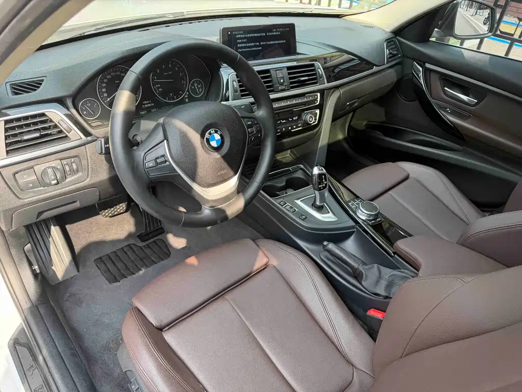 BMW 3 Series — миниатюра 7