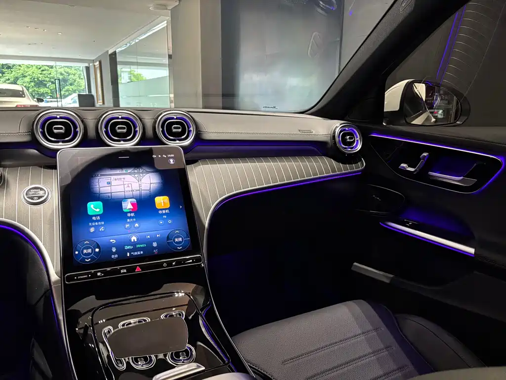 Mercedes-Benz C-Class — миниатюра 14