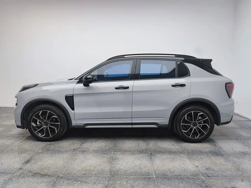 Lynk & Co 01 — миниатюра 4