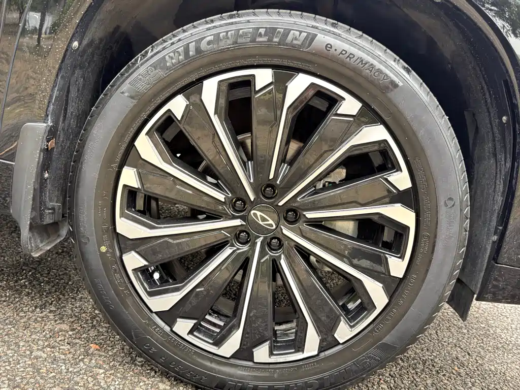 Chery Tiggo 9 9 2023 2.0T AT Luxury 5 мест