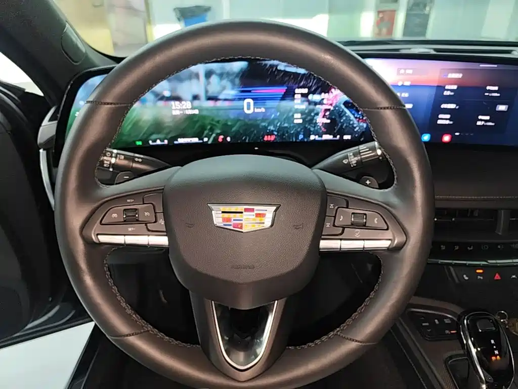 Cadillac CT5 — миниатюра 11