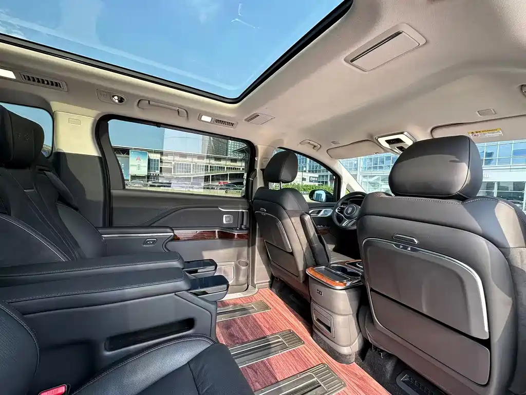 Hongqi Hongqi HQ9 — миниатюра 10