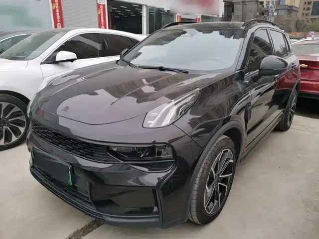 LYNK &CO. 01 EM P 2022