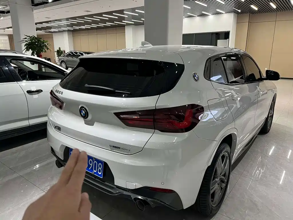 BMW X2 — миниатюра 2
