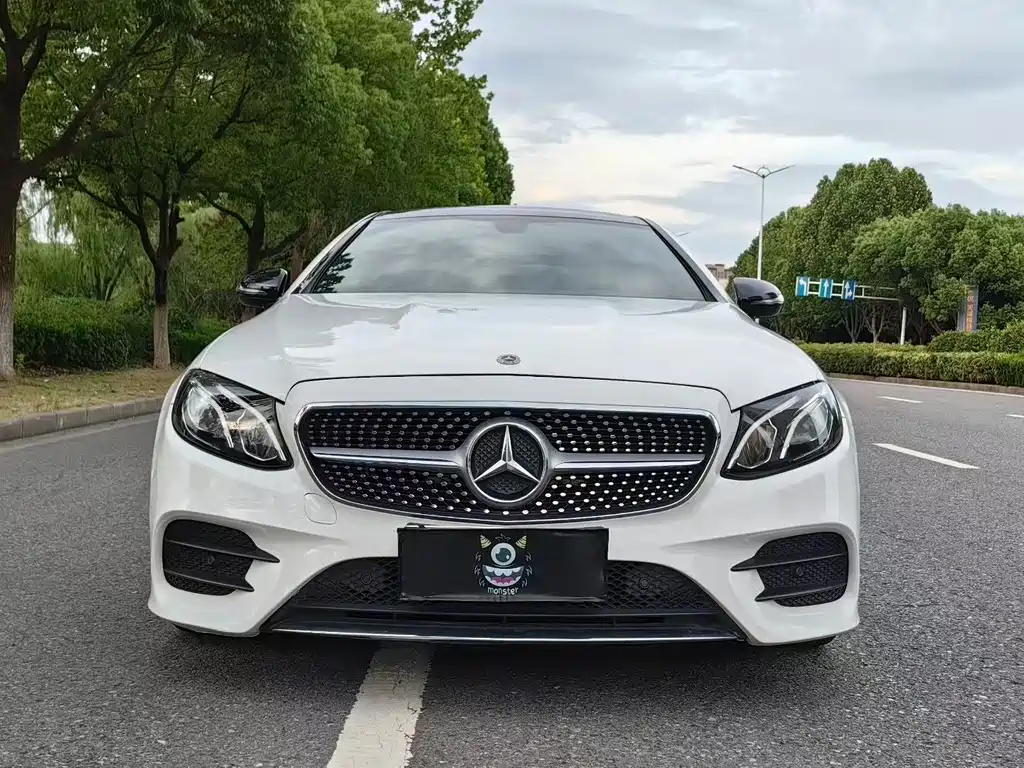 MERCEDES-BENZ  E CLASS