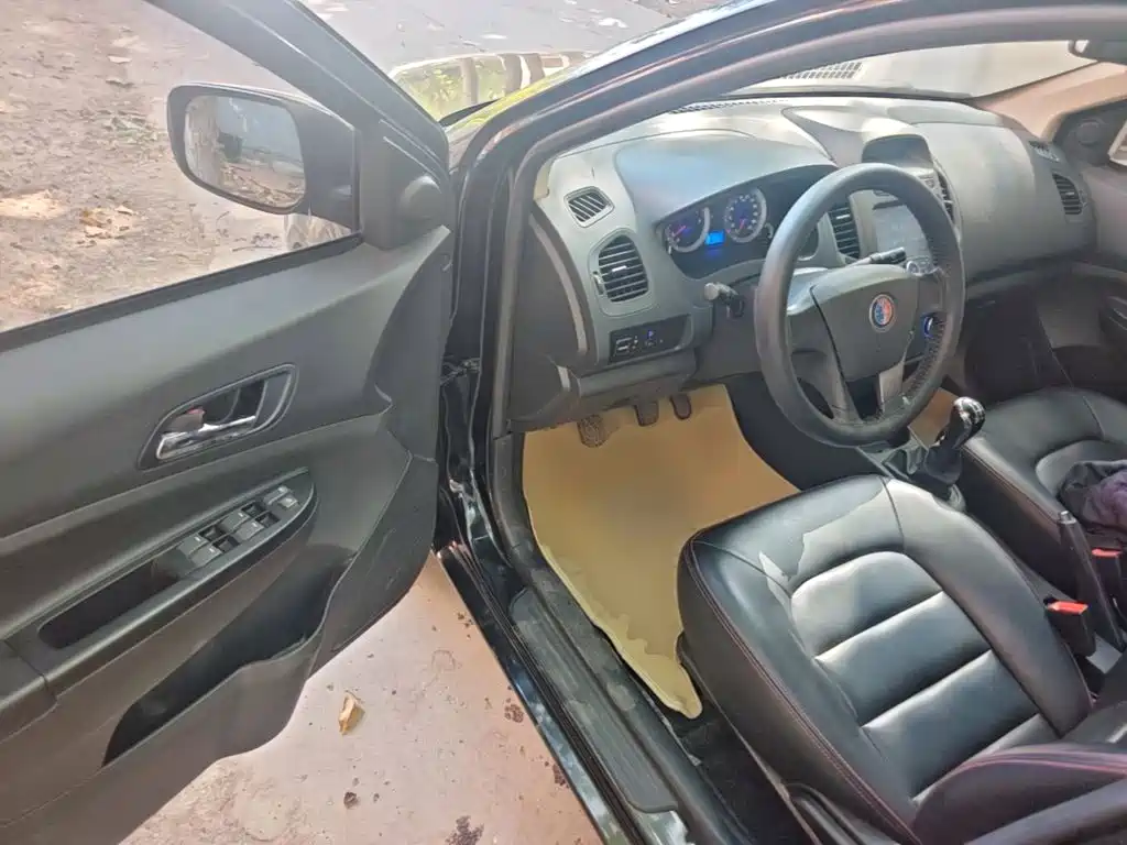 Geely King Kong — миниатюра 16