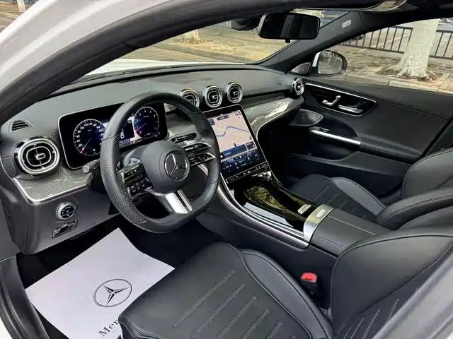 Mercedes-Benz C-Class — миниатюра 9