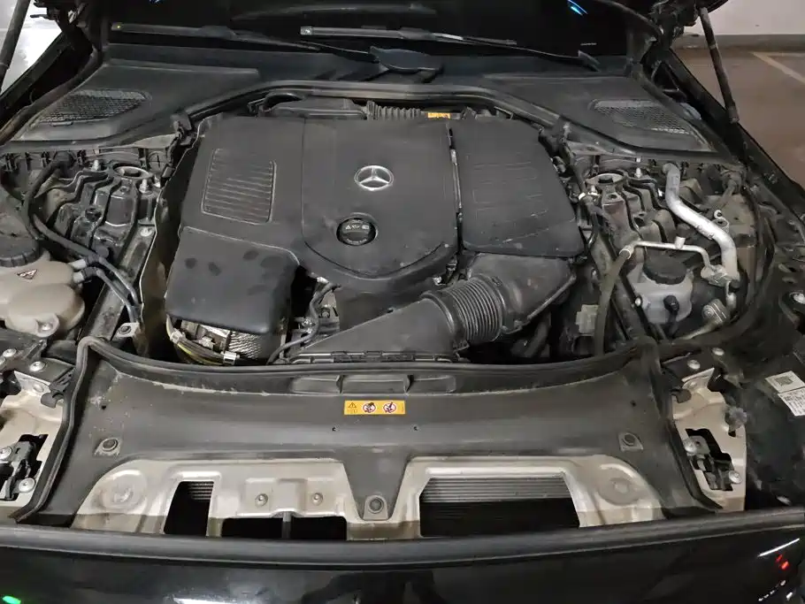 Mercedes-Benz E-Class — миниатюра 10
