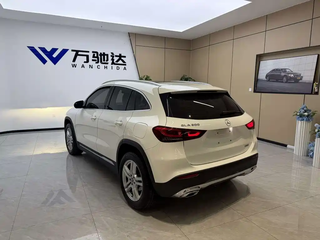 Mercedes-Benz GLA — миниатюра 2