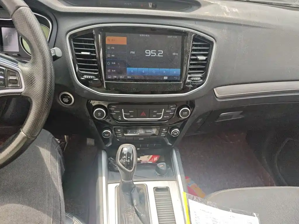 Geely Vision X6 — миниатюра 9