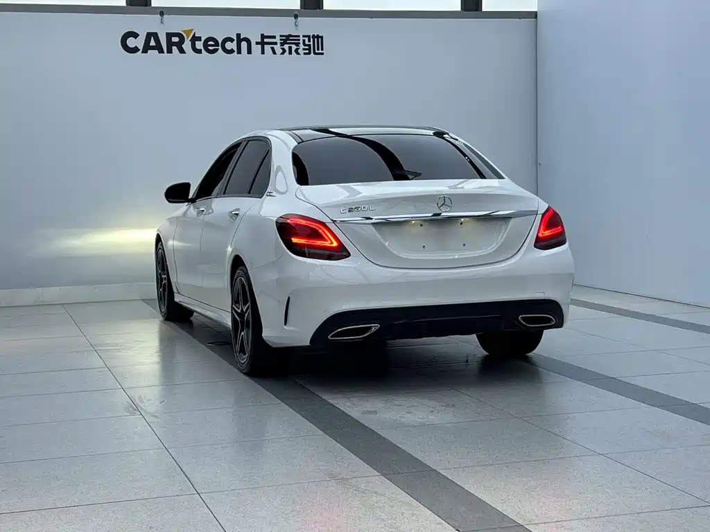 Mercedes-Benz C-Class — миниатюра 2