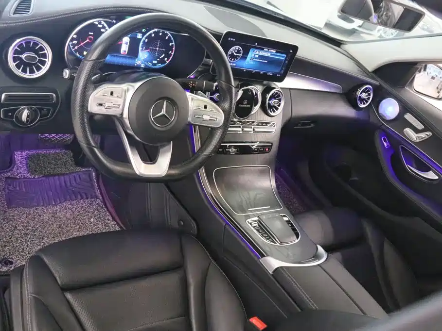 Mercedes-Benz C-Class — миниатюра 11