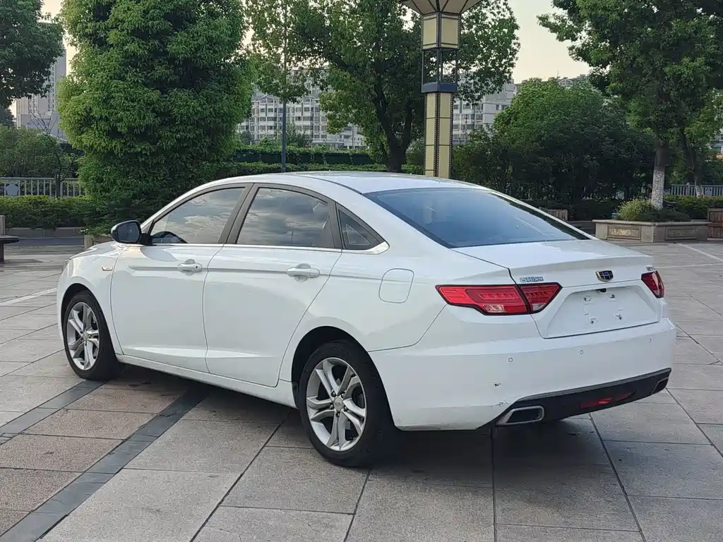 Geely Emgrand GL — миниатюра 4