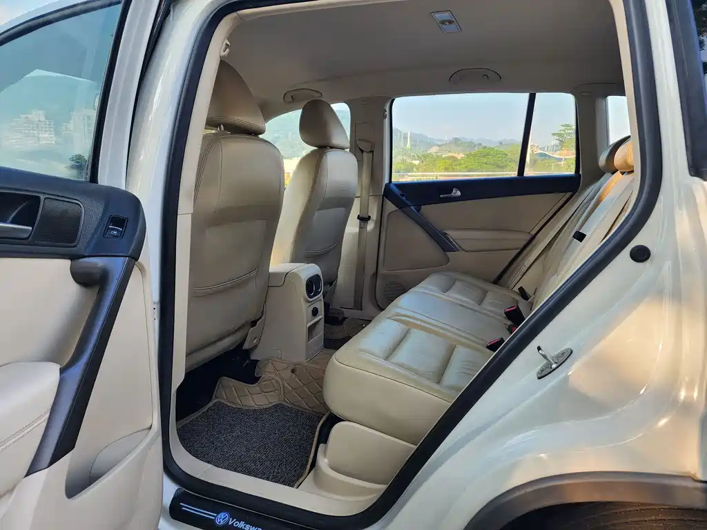Volkswagen Tiguan — миниатюра 8