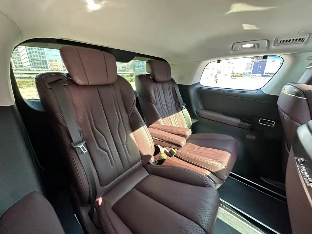 Buick Century 2023 2.0T мест