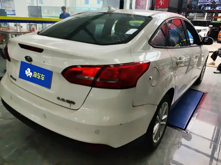 Ford Focus — миниатюра 3