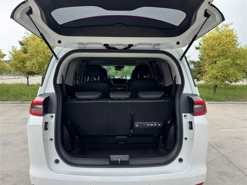 GAC Motor Trumpchi M6 — миниатюра 17