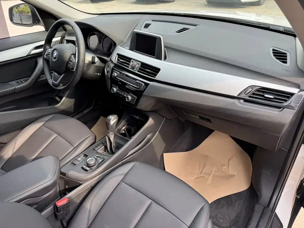 BMW X1 — миниатюра 9