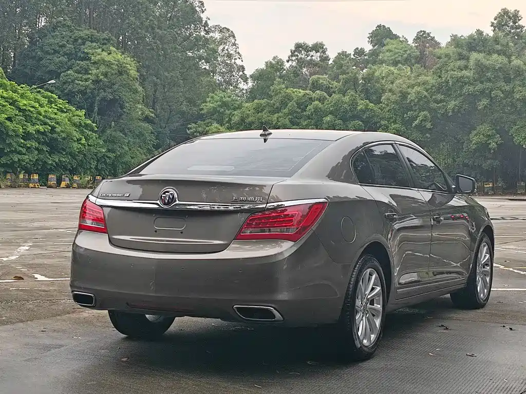 Buick LaCrosse — миниатюра 6