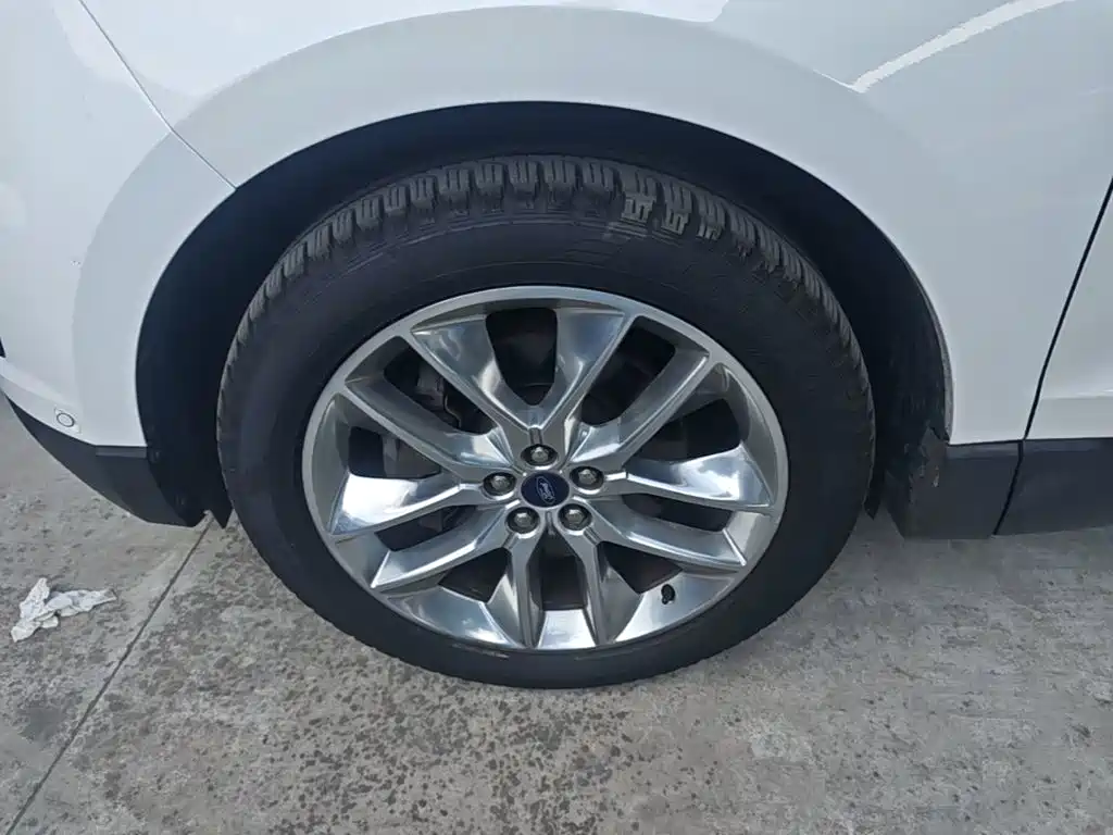 Ford Edge — миниатюра 23
