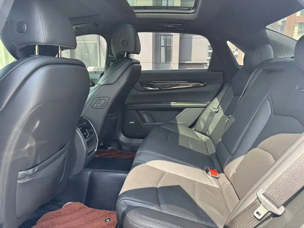 Cadillac CT6 — миниатюра 8