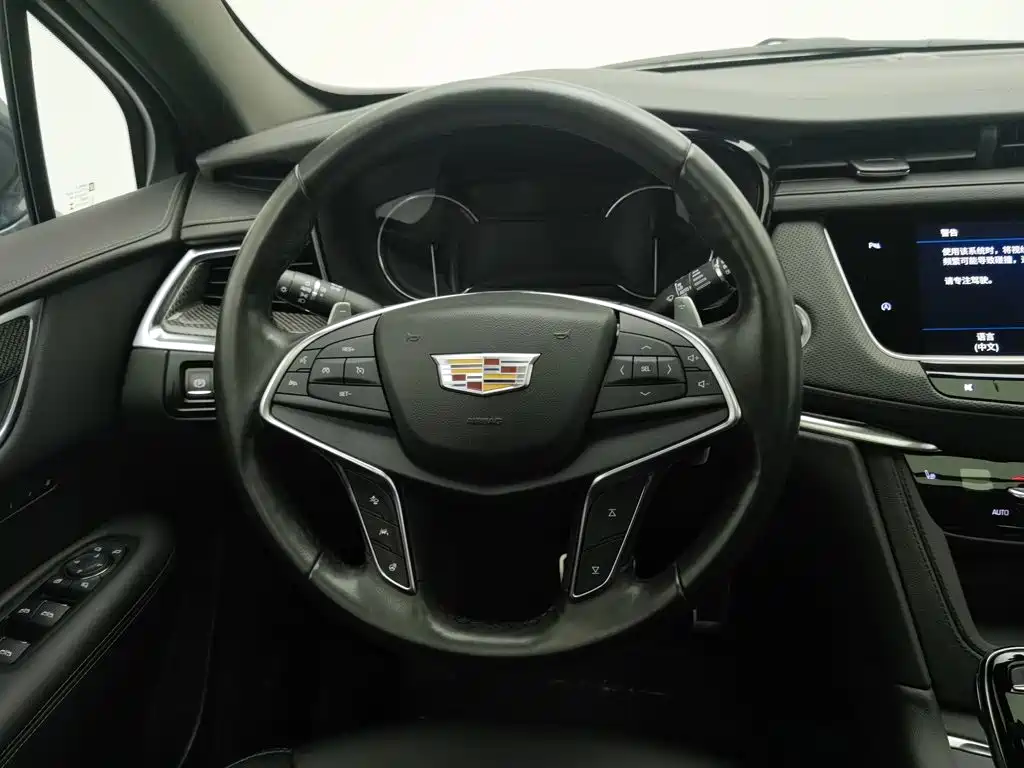 Cadillac XT5 — миниатюра 11