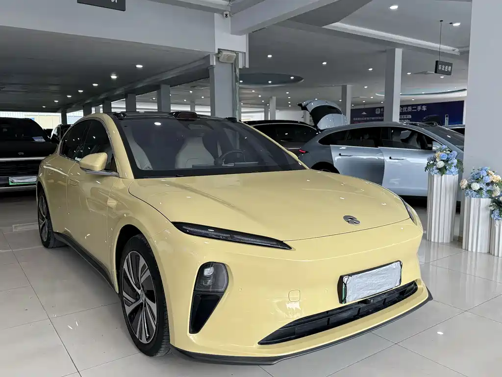 NIO NIO ET5