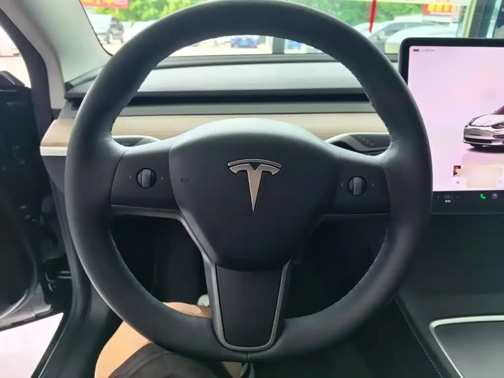 Tesla Model 3 — фотографии объявления, Фото 11