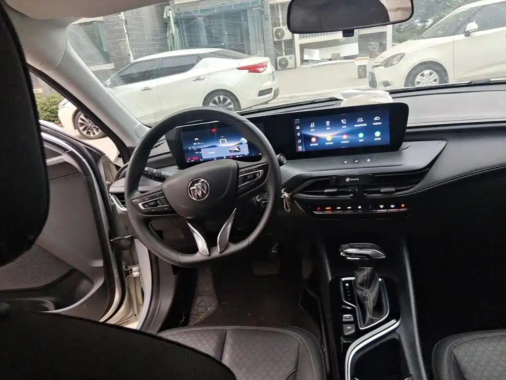 Buick Verano — миниатюра 13