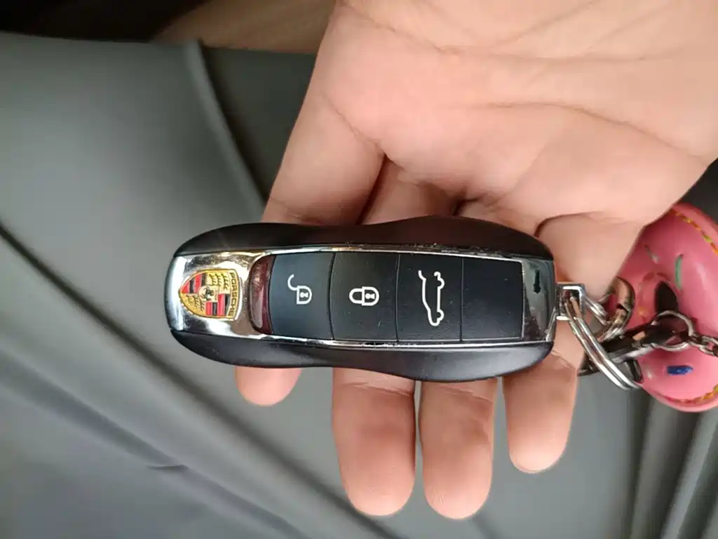 Porsche Macan — миниатюра 9